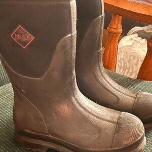 Muck Women's Black Boots worn twice! Size 6